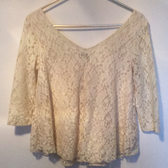 American Eagle outfitters Flowy lace top size S/P - Picture 2 of 8